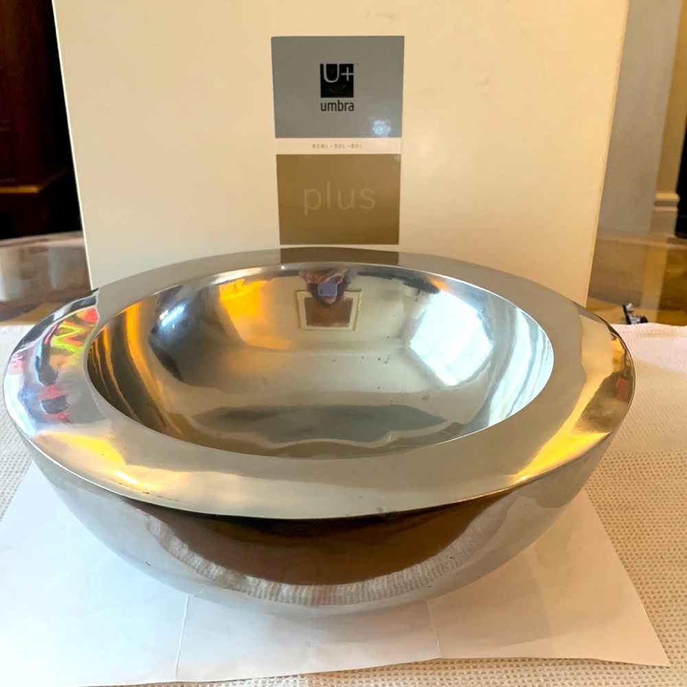 Umbra plus metal bowl in box